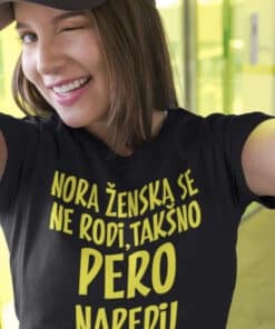 Smešna majica nora ženska