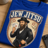 Majica z napisom JEW JITSU in parodičnim vintage grbom z ilustracijo moža s kartami