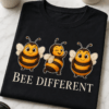 Majica z napisom Bee different in motivom treh prikupnih čmrljev, od katerih eden izstopa