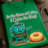 Majica z napisom In the Name of Coffee, I Claim the Ring! in simpatičnim motivom skodelice kave ter krofa