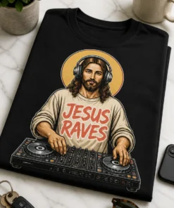 Majica z napisom JESUS RAVES in ilustracijo Jezusa kot DJ-ja za mešalko