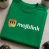 Majica z napisom mojblink v minimalističnem sodobnem slogu