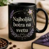 Elegantna majica za botro z napisom Najboljša botra na svetu, z nežnimi zvezdicami in čarobno palčko v vijolično-zlati kombinaciji.