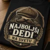 Vintage majica za dedka z emblemom, brki in kapo ter napisom Najboljši dedi na svetu