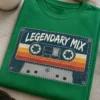 Majica z napisom LEGENDARY MIX in retro kaseto v vintage slogu